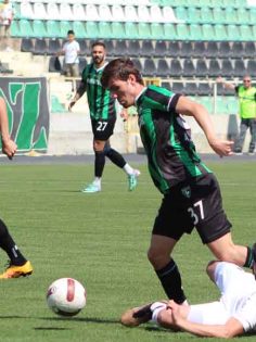 DENİZLİSPOR GALİBİYETLE LİGE VEDA ETTİ: 4-1