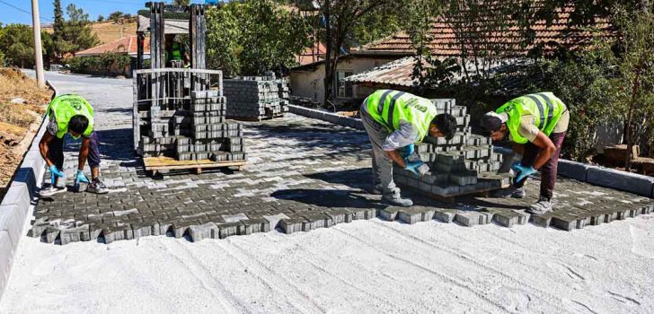 BÜYÜKŞEHİR’DE HEDEF 1 MİLYON METREKARE BETON PARKE TAŞI